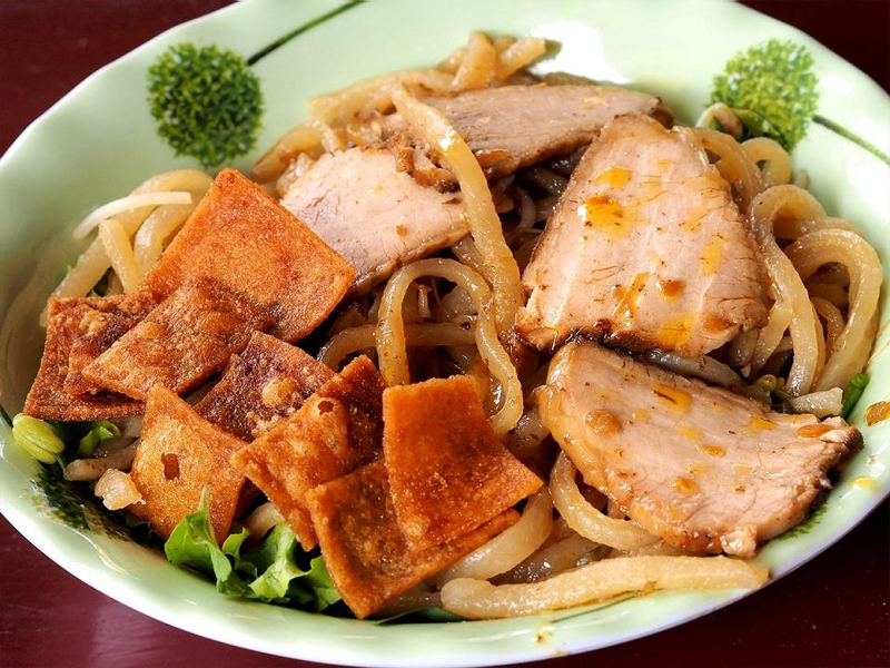 Du lịch Đà Nẵng ăn gì? 10 món ngon nhất định phải thử