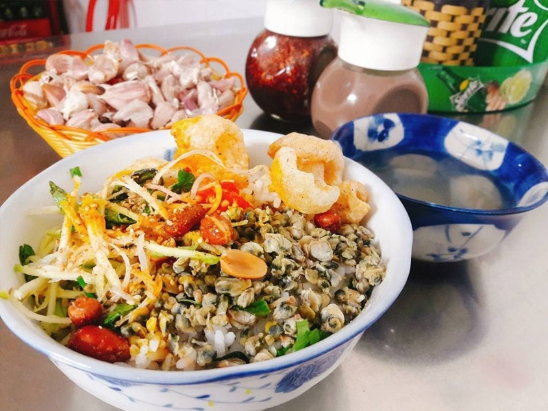 Khám phá ẩm thực Huế - 7 món ngon nhất định phải thử