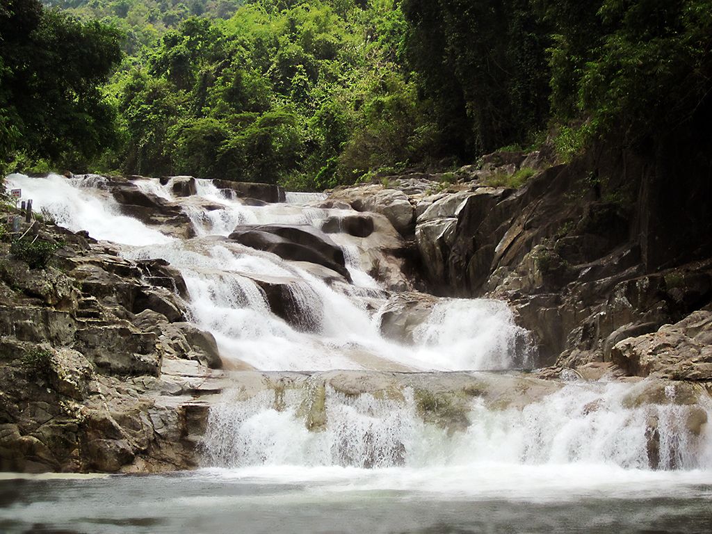 Khám phá 9 thác nước đẹp nhất Việt Nam