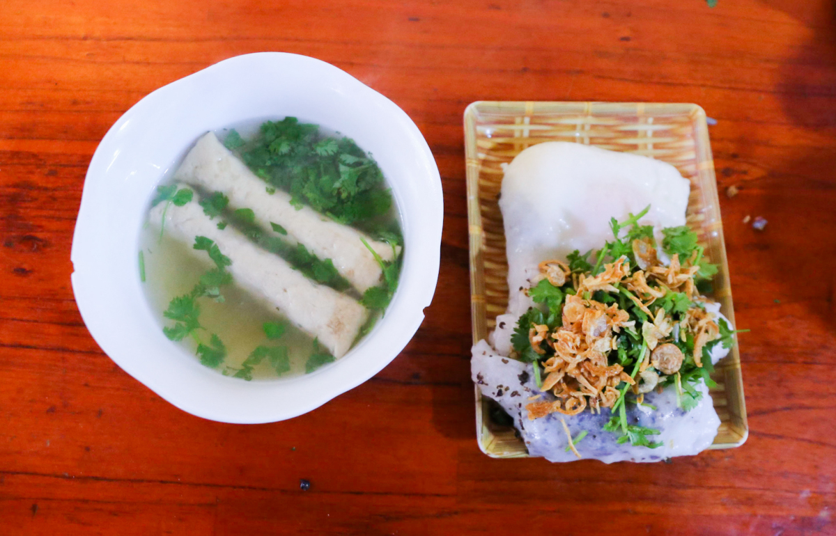Bánh cuốn nóng Đồng Văn Hà Giang