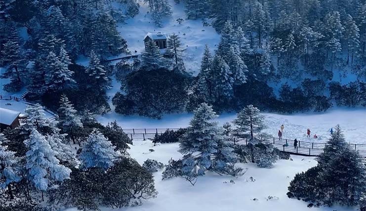 Tour Hà Nội - Côn Minh - Núi Tuyết Kiệu Tử - Hà Nội 4 ngày 3 đêm