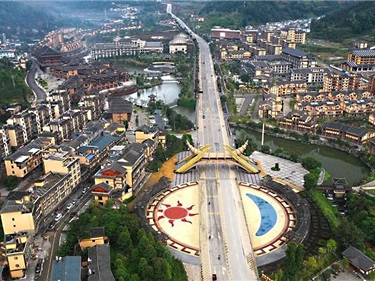 Tour du lịch Lào Cai - Bình Biên - Miêu Trại Tích Thuỷ - Mông Tự 2 Ngày 1 Đêm